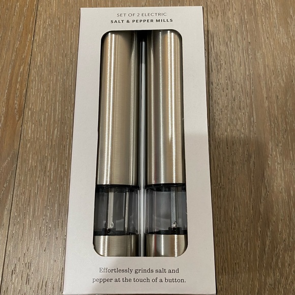 Sur la Table Electric set of Salt and Pepper Mills - Picture 1 of 4